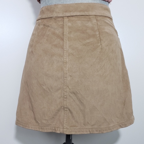 Express Mini waisted Suede Button A Line Skirt - Picture 2 of 4
